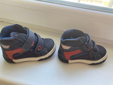 Teplé topánočky, 20