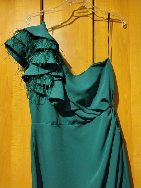 Plesové spoločenské dlhé šaty s volánom v. 44, 44