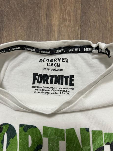 Tricko reserved, reserved,146