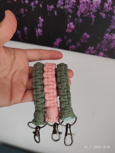 Makramé kľúčenky,