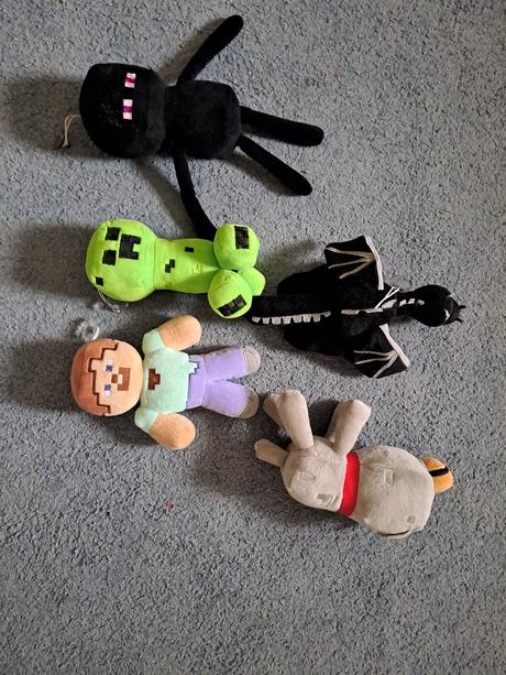 Rôzne plyšové hračky minecraft, 