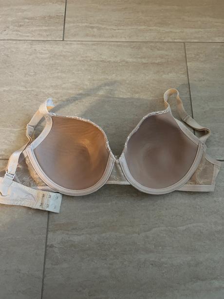 Podprsenka triumph 75e, triumph,75e