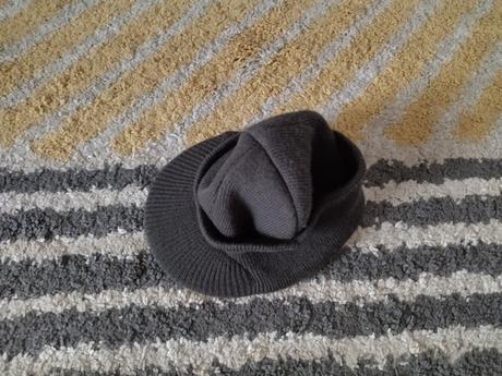 Čiapka so šiltom, 98