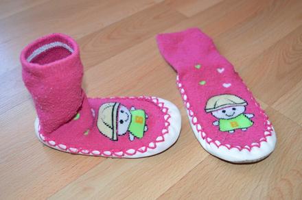 Ponozkove capacky, 17