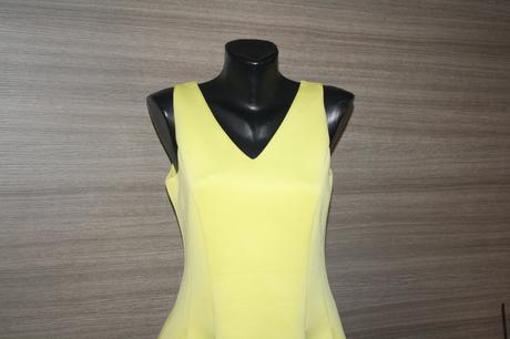 Krasne zlte saty apart, 38