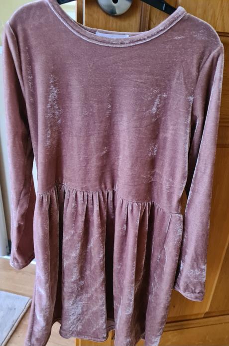 Zamatové šaty, sinsay,128