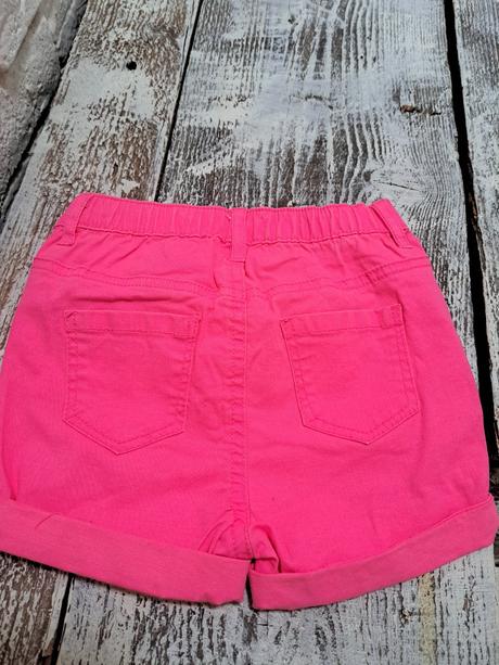 Dievcenske kratasy, 86