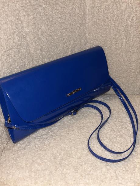 Lakovaná kabelka laura biaggi,