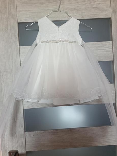 Šaty pre dievčatko, 86