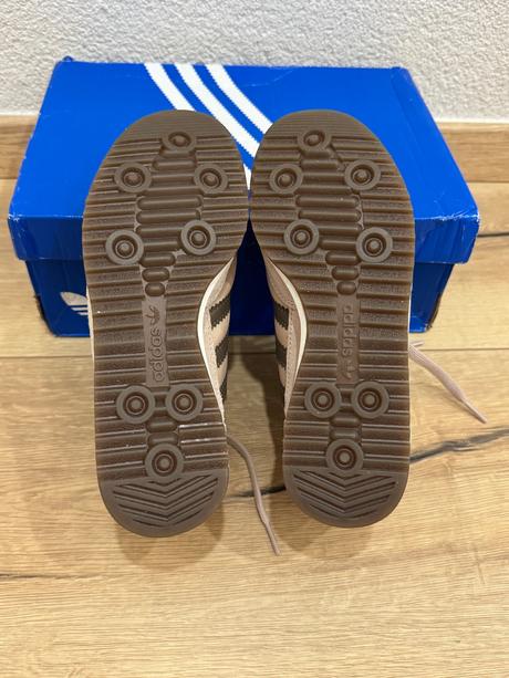 Adidas tenisky, aeropostale,35