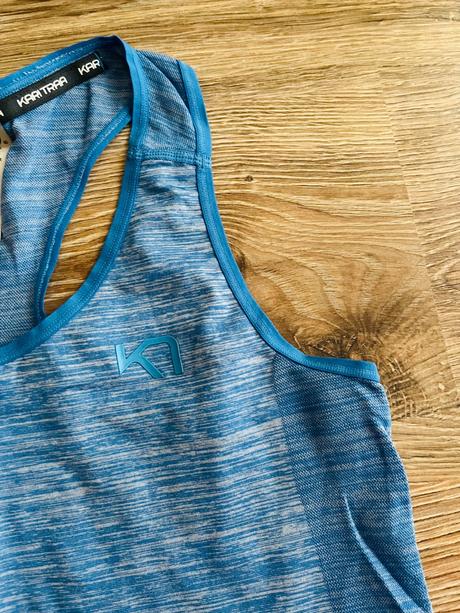 Skvelé funkčné tielko značky kari traa, pc 40 eur, s