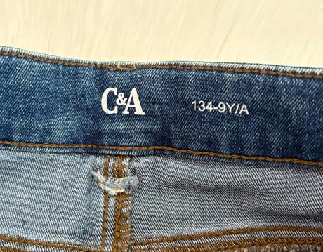 Rifľové šortky veľ. 134, c&a,134