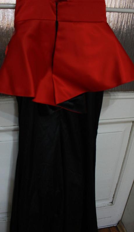 Luxusne spolocenske saty, s