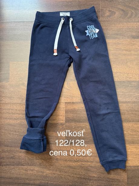 Oteplené tepláky, 128