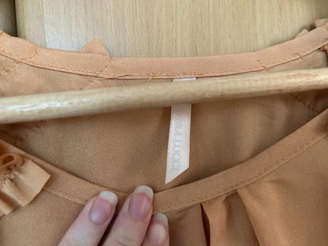 Broskyňová blúzka, s