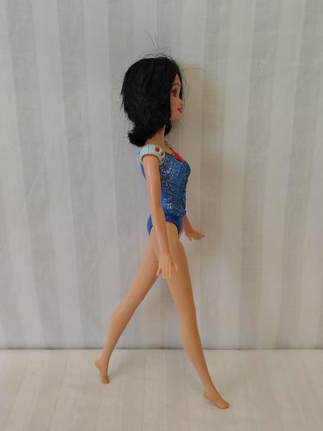 Zberateľská retro bábika snehulienka, mattel cfb77,