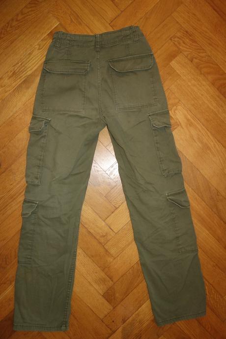 Bershka kapsáče, bershka,34