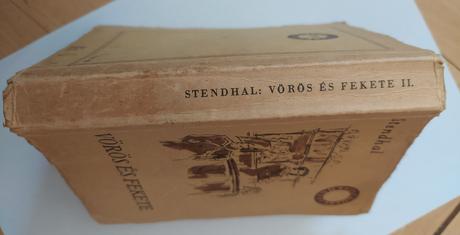 Kniha stendhal voros es fekete,