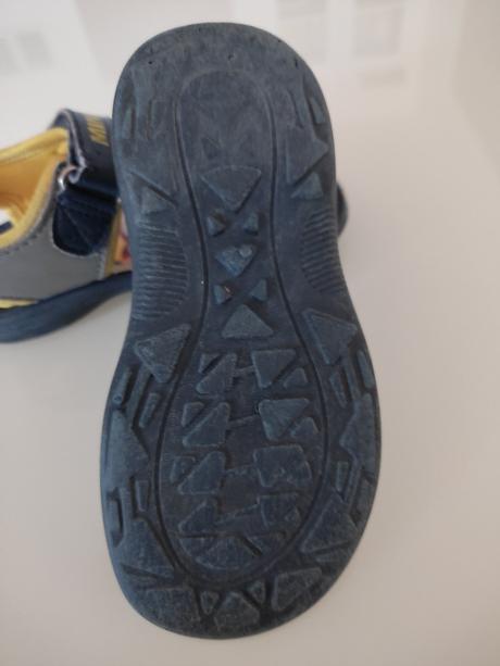 Chlapčenské sandálky, 24