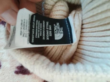 Krémová zimná čiapka the north face,pre veľ.s/m, s