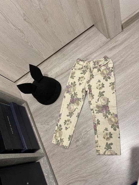 Kvetinkove nohavice, f&f,104