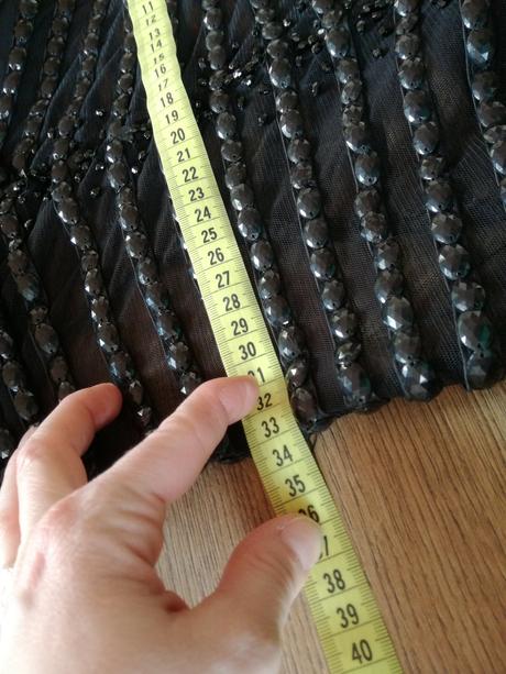 Večernè šaty nàdhernè, m