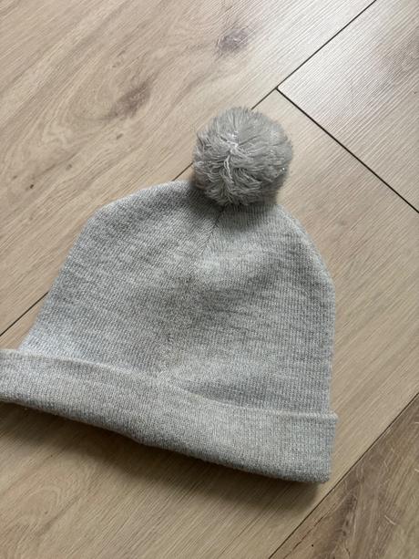 Pandova čiapka s brmbolcom, h&m,134