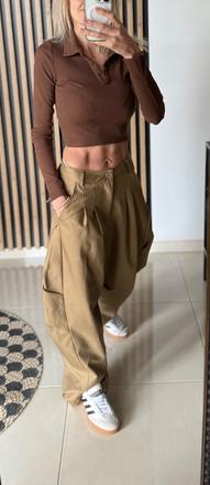 Hnedy croptopovy top ll veľkosť xs, xs