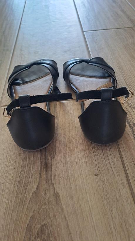 Shapen barefoot sandále, 37