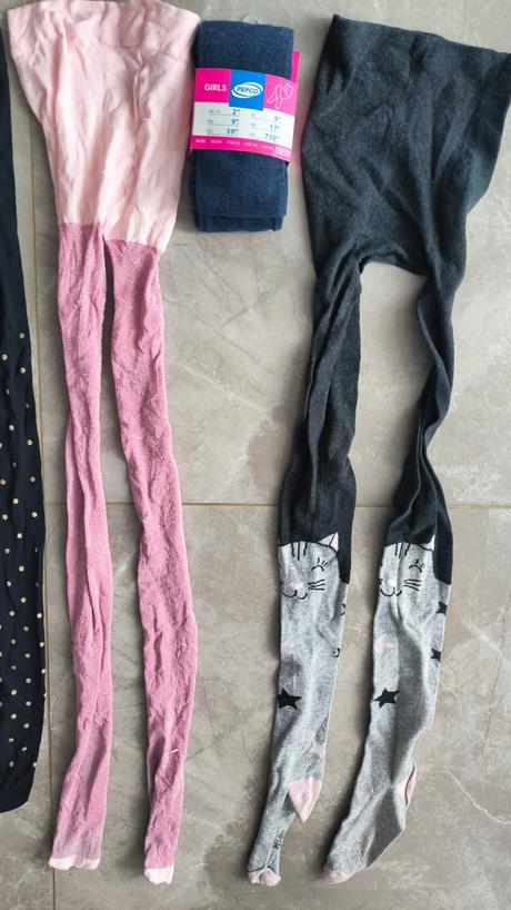 Nové a zánovné pančuchy pre dievča v.146,152 a 158, 152