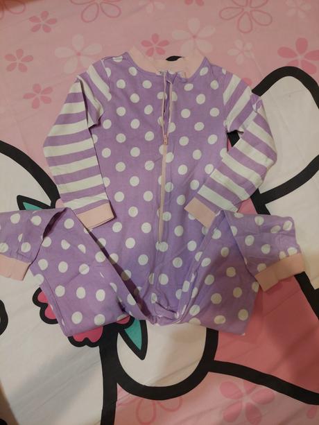 Balik dievcenske oblecenie 122, 122–134