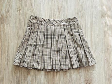 Krásna skladaná sukňa značky zara, zara,152