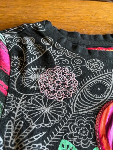 Tričko desigual s mandalami 134/140, desigual,134