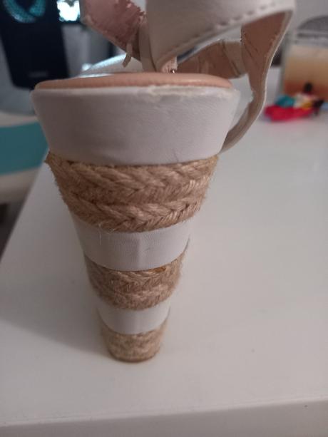 Guess sandalky, guess,38