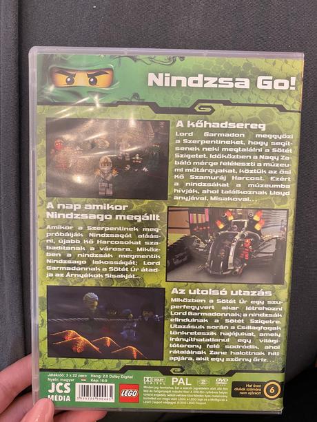 Dvd ninjago po maďarsky, 