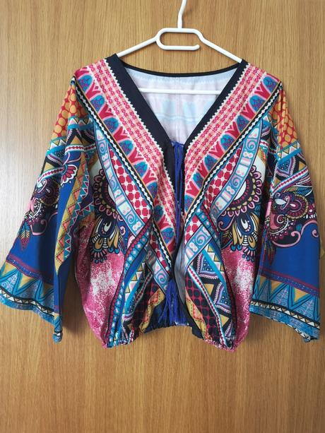 Zaujimavy top s viazackou, m