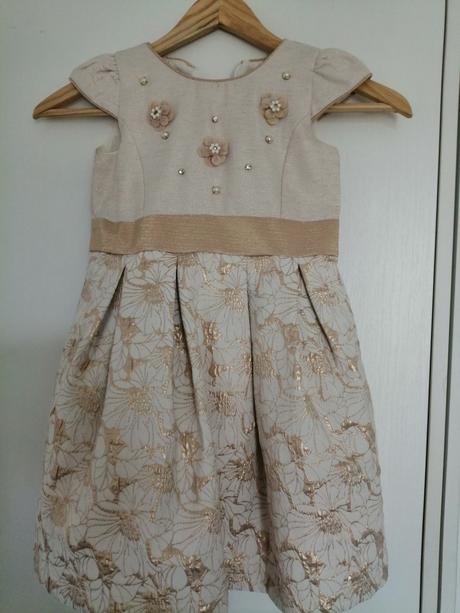 Komplet pre dievčatka sviatočny vel. 104, 104