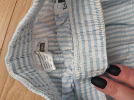 Nohavice na leto, 74