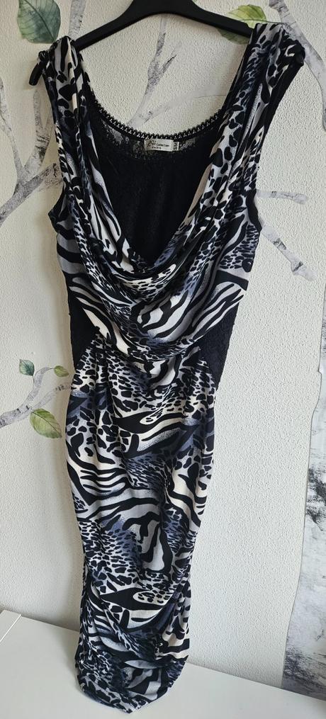 Dámske koktejlové šaty s čipkou, m