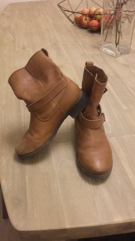 Kotnickove cizmy,cena z post,, zara,29