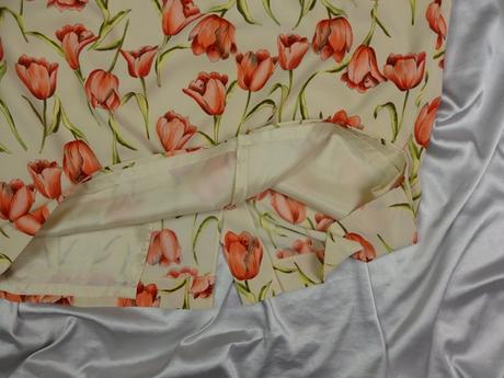 Kvalitná elegantná sukňa, 48