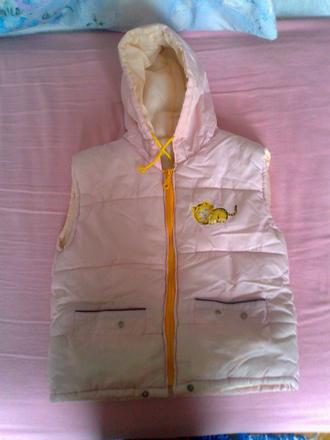 Oteplena vestička s kapucnou+šatka na hlavu, 122