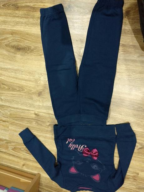 Teplákové súpravy, 98