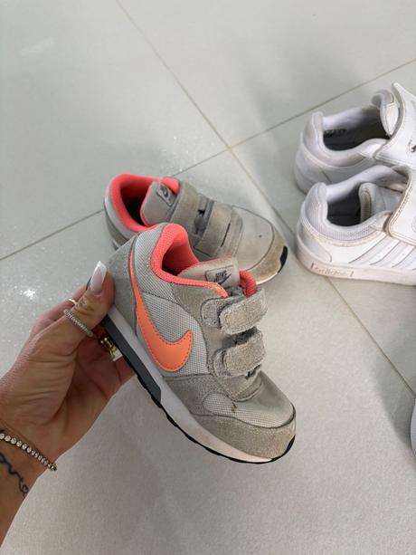 Balík topánok 26, 26