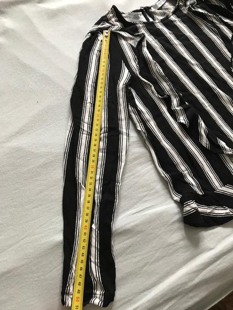 Pruzkovana bluzka s volanmi, mango,34