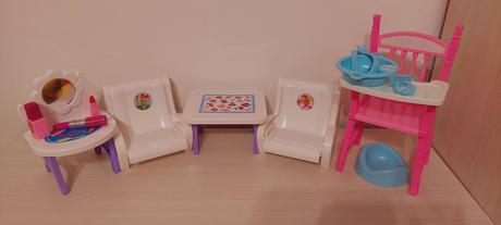 Nábytok pre bábiky, 
