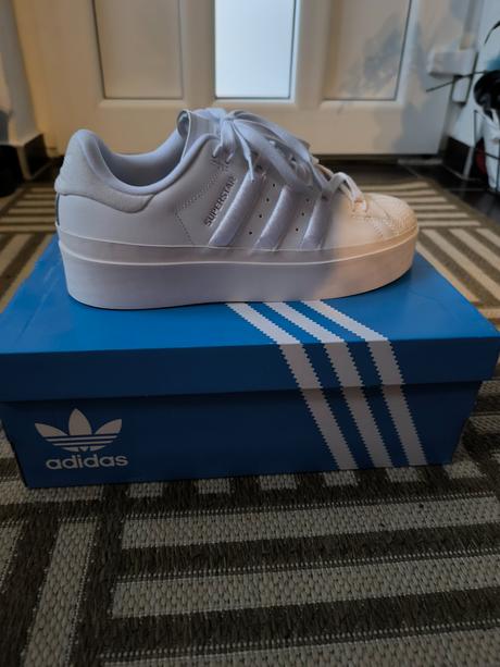 Nové tenisky superstar, adidas,42