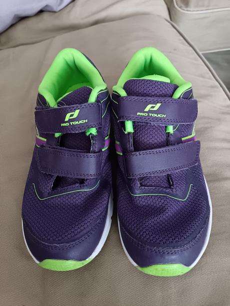 Dievčenské bežecké tenisky pro touch, 34
