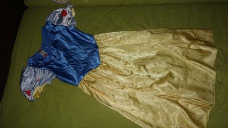 Kostym snehulienka z disney store,