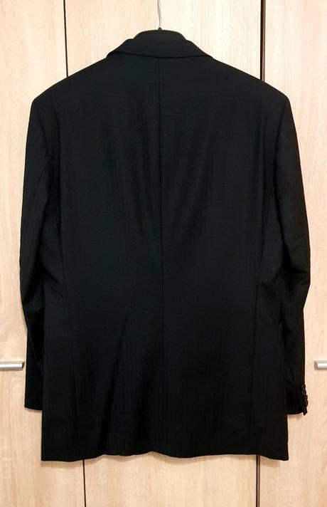 Kvalitný pánsky oblek, 98